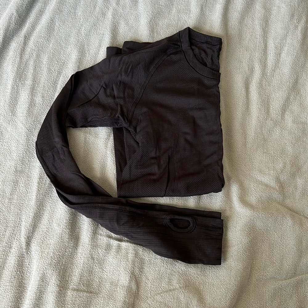 Lululemon Swiftly Tech Long Sleeve